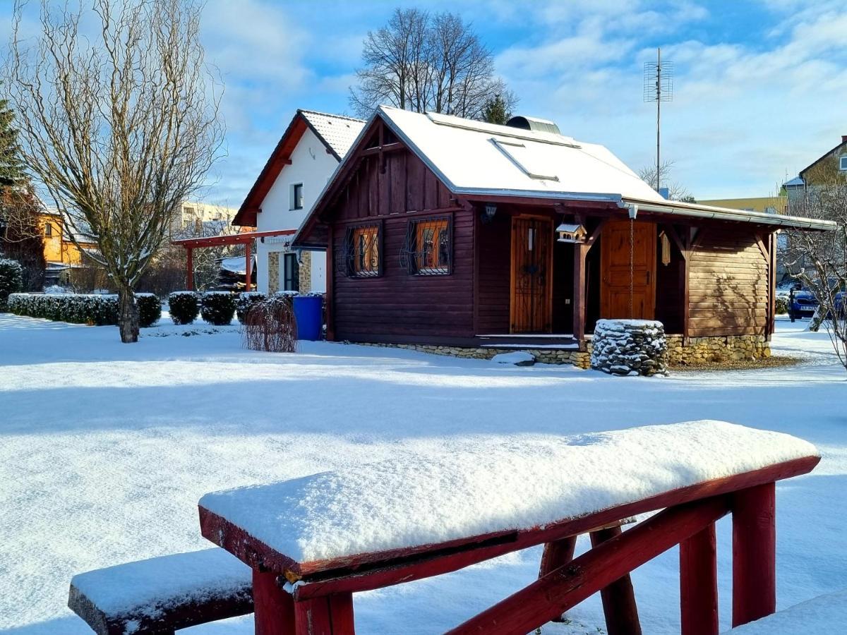 Dum A Chatka Pod Smrkem Nove Mesto pod Smrkem Exterior photo